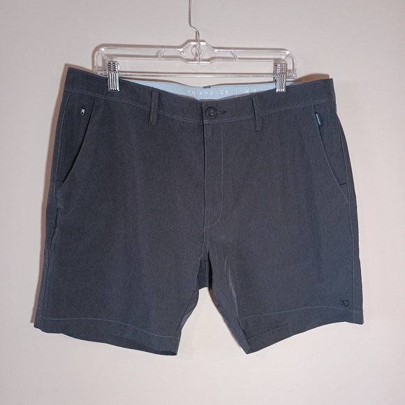 7Diamonds Aeroplane 7" Short in Charcoal Men's Size 36 Hybrid - Picture 1 of 6